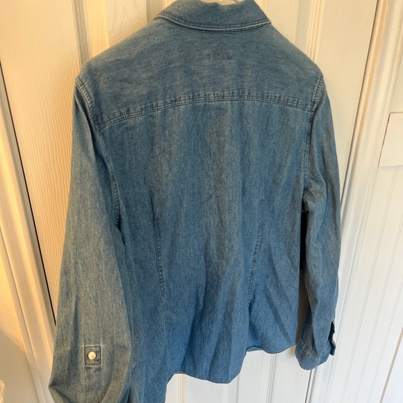 Talbot’s long sleeve chambray button down shirt Misses 16 (large) - Picture 6 of 8
